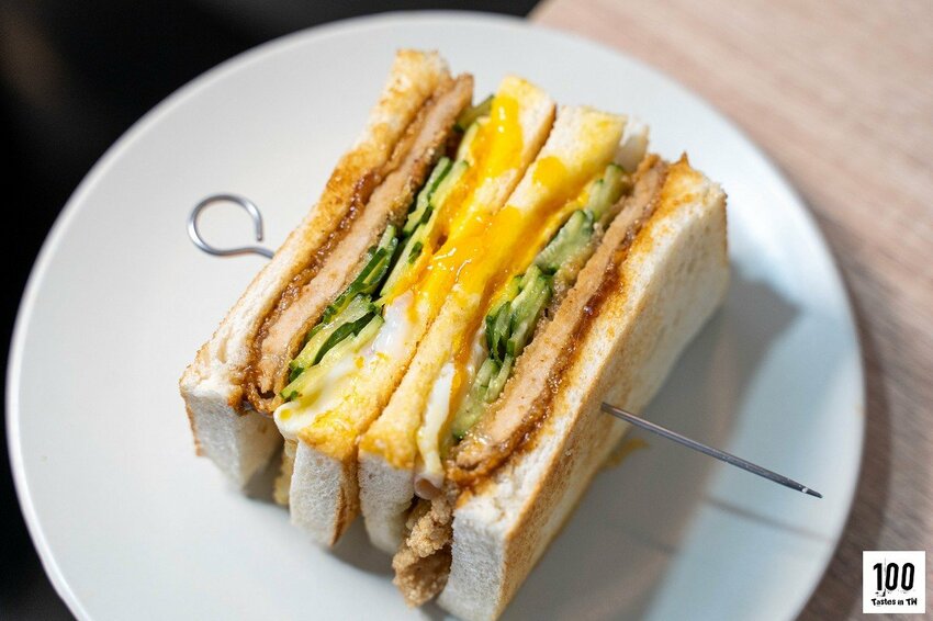 【台北大安美食】福來早餐（安東店）｜創意鈑烤吐司專賣店！口味豐富選擇多，季節限定「草莓卡士達吐司」宛如高級甜點，「辣菜脯肉蛋吐司」連阿嬤也撂落去！ | 別墅裡的 100 種味道