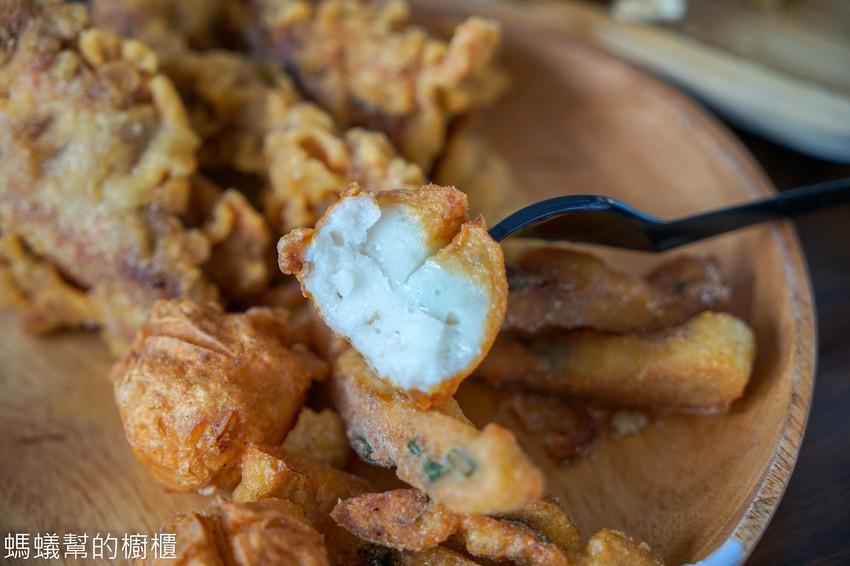 彰化市食香客雞會站 | 超人氣科學麵雞排，炸物酥脆一吃就愛上，彰化市特色雞排推薦！ - 螞蟻幫的櫥櫃