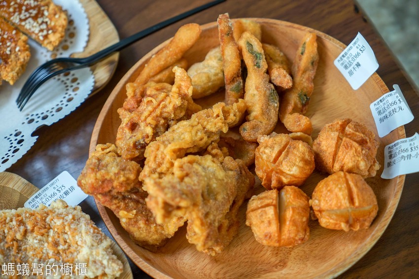 彰化市食香客雞會站 | 超人氣科學麵雞排，炸物酥脆一吃就愛上，彰化市特色雞排推薦！ - 螞蟻幫的櫥櫃