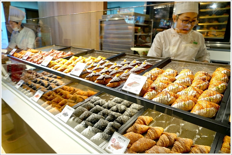 【台北忠孝復興】八月堂‧排隊美食、殿堂級可頌終於來台北啦!台北SOGO忠孝館首店!