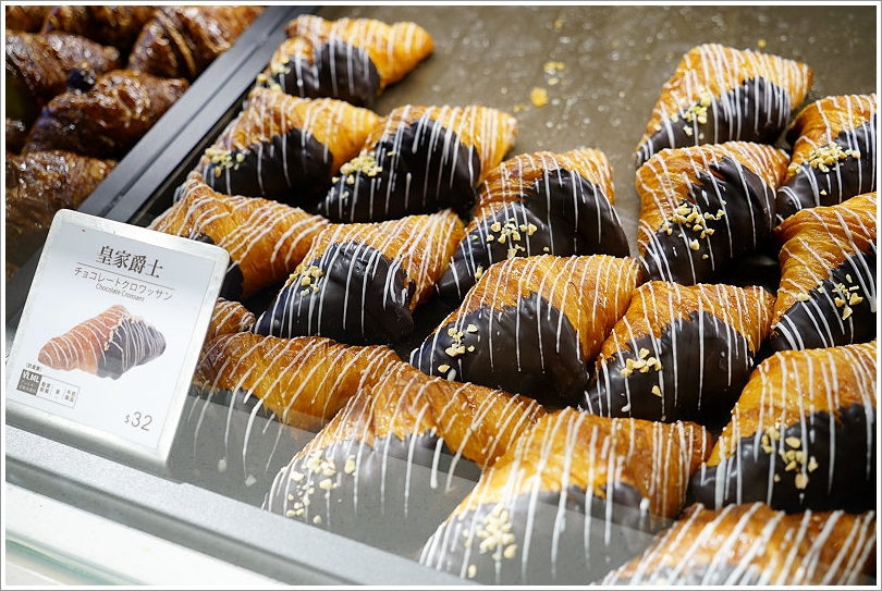 【台北忠孝復興】八月堂‧排隊美食、殿堂級可頌終於來台北啦!台北SOGO忠孝館首店!