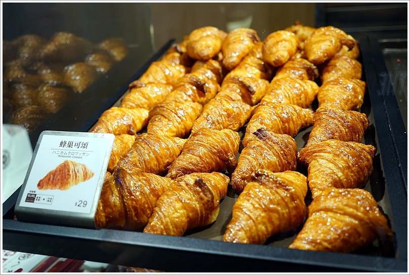 【台北忠孝復興】八月堂‧排隊美食、殿堂級可頌終於來台北啦!台北SOGO忠孝館首店!