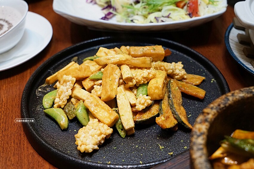 台中蔬食餐廳推薦,漢來蔬食春季限定主廚私房菜強勢登場!絕對顛覆蔬食既定口感,打造視覺味覺雙饗宴!