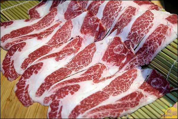 水森水產：【鍋物特輯】台中高CP值鮮活海鮮鍋物。水森水產。食材高檔價位不貴無敵新鮮老饕最愛!