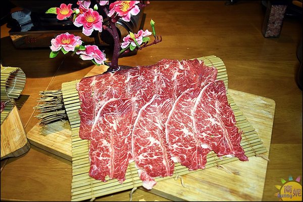 水森水產：【鍋物特輯】台中高CP值鮮活海鮮鍋物。水森水產。食材高檔價位不貴無敵新鮮老饕最愛!