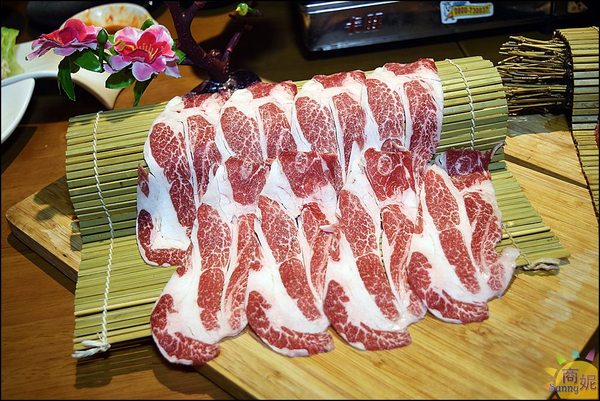 水森水產：【鍋物特輯】台中高CP值鮮活海鮮鍋物。水森水產。食材高檔價位不貴無敵新鮮老饕最愛!