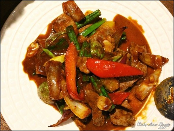 Thai bistro 泰式餐酒館