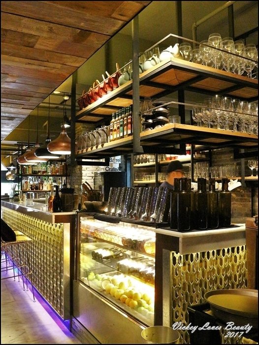 Thai bistro 泰式餐酒館