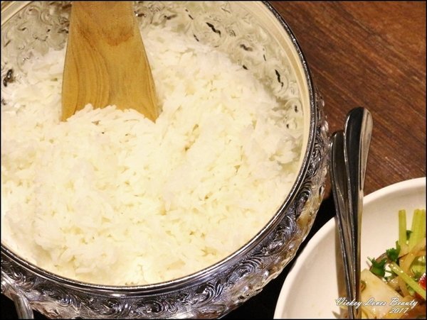 Thai bistro 泰式餐酒館