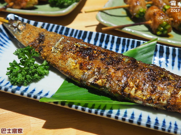 巴士底家:巴士底家,逢甲新開主題酒場,整台巴士氣派登場~ 巴士底家:巴士底家,逢甲新開主題酒場,整台巴士氣派登場~