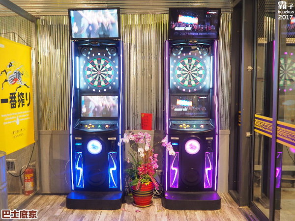 巴士底家:巴士底家,逢甲新開主題酒場,整台巴士氣派登場~ 巴士底家:巴士底家,逢甲新開主題酒場,整台巴士氣派登場~