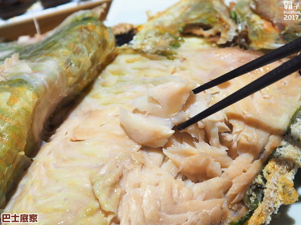 巴士底家:巴士底家,逢甲新開主題酒場,整台巴士氣派登場~ 巴士底家:巴士底家,逢甲新開主題酒場,整台巴士氣派登場~