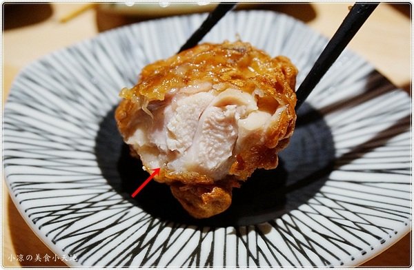 巴士底家:台中西屯』巴士底家║在巴士裡吃宵夜?!逢甲巴士主題餐廳,特色串燒、炸物、聚餐歡樂好所在