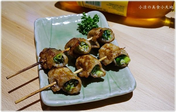 巴士底家:台中西屯』巴士底家║在巴士裡吃宵夜?!逢甲巴士主題餐廳,特色串燒、炸物、聚餐歡樂好所在