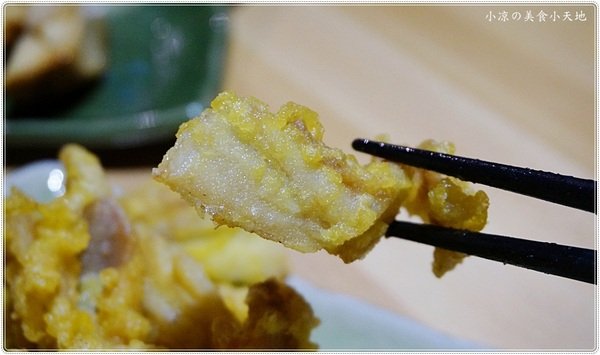 巴士底家:台中西屯』巴士底家║在巴士裡吃宵夜?!逢甲巴士主題餐廳,特色串燒、炸物、聚餐歡樂好所在