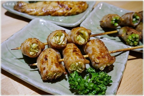 巴士底家:台中西屯』巴士底家║在巴士裡吃宵夜?!逢甲巴士主題餐廳,特色串燒、炸物、聚餐歡樂好所在