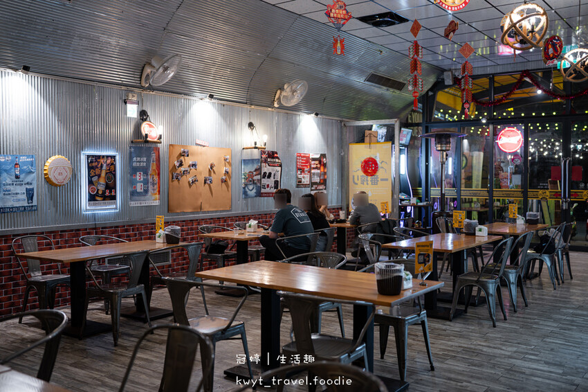 【巴士底家串燒】泰國蝦免費撈!西屯宵夜,活跳跳泰國蝦好鱻,噴