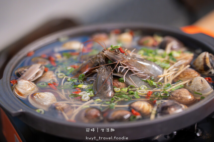 【巴士底家串燒】泰國蝦免費撈!西屯宵夜,活跳跳泰國蝦好鱻,噴