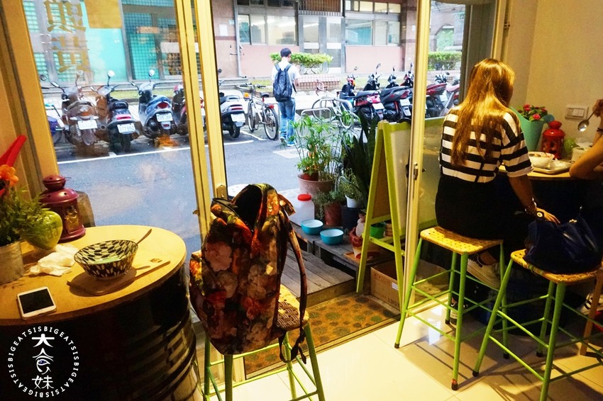 艸頭黃,剉冰,摩艾,爆爆冰,夏天,冰店,冰品,土城美食,亞東醫院,亞東技術學院,銅板美食,亞東醫院美食,亞東技術學院美食