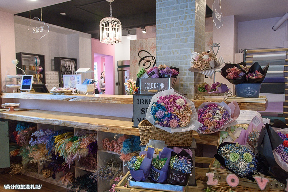 花蓮市美食》Chu girl浪漫花園 花蓮下午茶 乾燥花餐廳 閨蜜必訪 夢幻的甜點樂園 - 滿分的旅遊札記