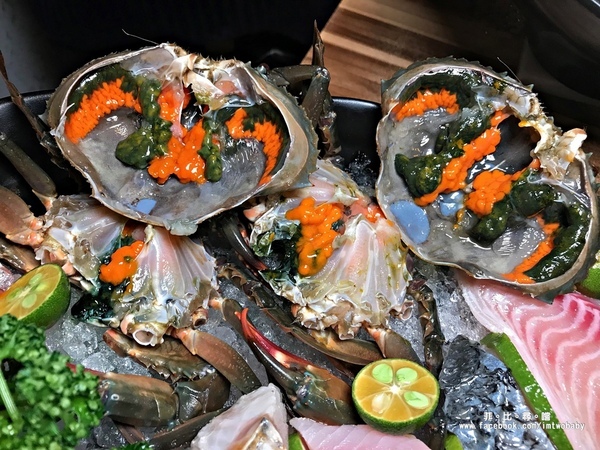 極蜆鍋物：【松山火鍋】極蜆鍋物 奢華蜆精當湯底 涮肉煮海鮮每一口都是極致鮮甜！民生社區火鍋/台北火鍋推薦