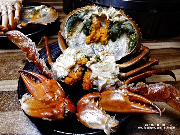 極蜆鍋物：【松山火鍋】極蜆鍋物 奢華蜆精當湯底 涮肉煮海鮮每一口都是極致鮮甜！民生社區火鍋/台北火鍋推薦