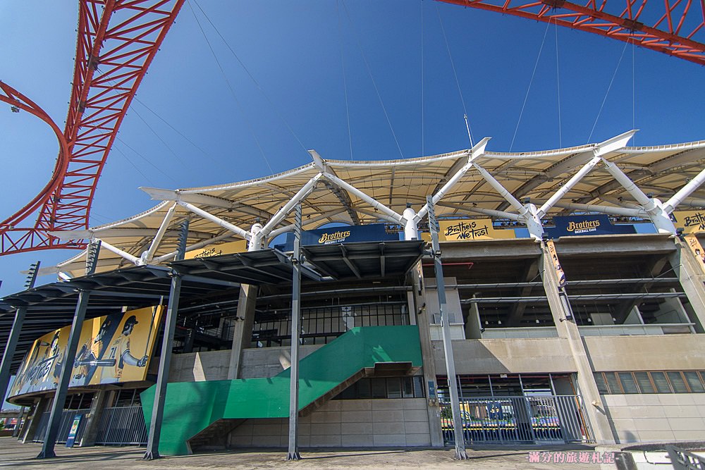 台中北屯景點》洲際棒球文創園區 Lilo Park 台中棒球故事館 外星人棒球揮進大台中 - 滿分的旅遊札記