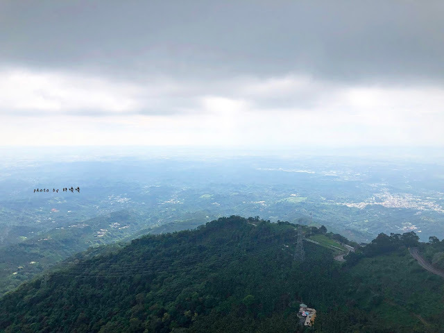 【嘉義 梅山】太平雲梯👉超長高空吊橋，景觀極佳，還可以順道逛逛太平老街，高山空氣好，真的很舒服哦~