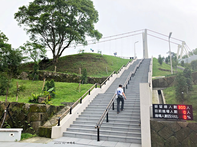 【嘉義 梅山】太平雲梯👉超長高空吊橋，景觀極佳，還可以順道逛逛太平老街，高山空氣好，真的很舒服哦~