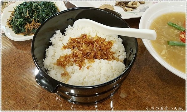 甕窯雞(東山店):台中北屯』甕窯雞台中東山店║大坑美食。宜蘭知名甕窯雞終於來了!還有美味野菜一次備齊!