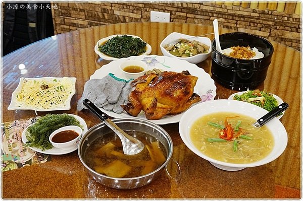 甕窯雞(東山店):台中北屯』甕窯雞台中東山店║大坑美食。宜蘭知名甕窯雞終於來了!還有美味野菜一次備齊!