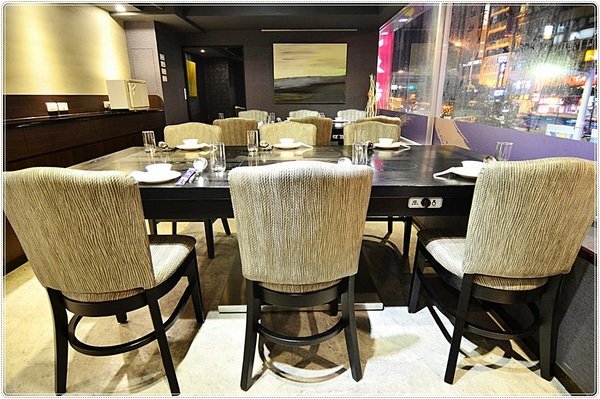 藍寶寶麻辣火鍋：台北中山』藍寶寶麻辣火鍋║驚動武林獨家秘方麻辣鍋再度問世，一個人也能獨享鴛鴦鍋風味～（可宅配）