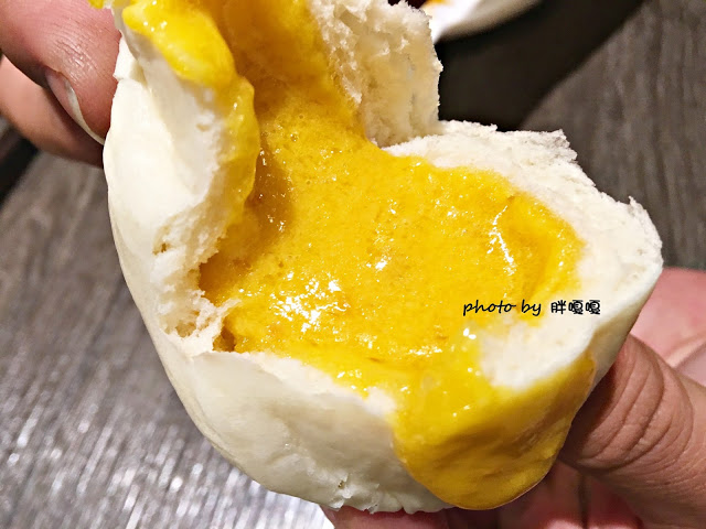 【台中 南屯】品心港式飲茶👉👉👉公益路上,環境舒服,有推車服務,餐點無雷,還有爆炸好吃的黃金流沙包,你不來吃吃看真的會後悔哦~~