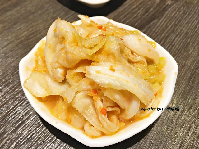 【台中 南屯】品心港式飲茶👉👉👉公益路上,環境舒服,有推車服務,餐點無雷,還有爆炸好吃的黃金流沙包,你不來吃吃看真的會後悔哦~~