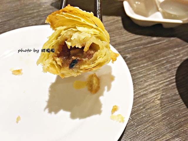 【台中 南屯】品心港式飲茶👉👉👉公益路上,環境舒服,有推車服務,餐點無雷,還有爆炸好吃的黃金流沙包,你不來吃吃看真的會後悔哦~~