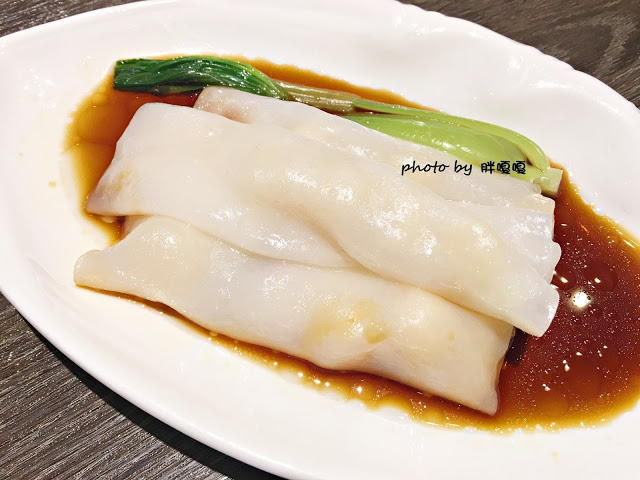 【台中 南屯】品心港式飲茶👉👉👉公益路上,環境舒服,有推車服務,餐點無雷,還有爆炸好吃的黃金流沙包,你不來吃吃看真的會後悔哦~~