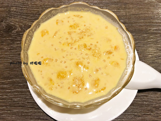 【台中 南屯】品心港式飲茶👉👉👉公益路上,環境舒服,有推車服務,餐點無雷,還有爆炸好吃的黃金流沙包,你不來吃吃看真的會後悔哦~~