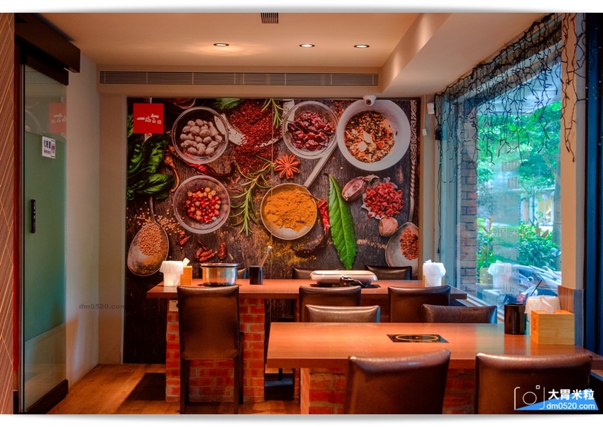 台北民生社區川菜名店,一品言巴渝特色餐館,招牌一品言重慶烤魚,麻辣鮮香,辣得過癮,多人聚餐推薦麻辣小龍蝦，肥厚超彈牙！台北松山區川菜推薦,台北松山區重慶烤魚推薦, - 大胃米粒 DAVID &