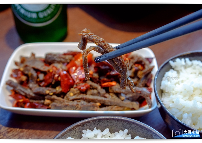 台北民生社區川菜名店,一品言巴渝特色餐館,招牌一品言重慶烤魚,麻辣鮮香,辣得過癮,多人聚餐推薦麻辣小龍蝦，肥厚超彈牙！台北松山區川菜推薦,台北松山區重慶烤魚推薦, - 大胃米粒 DAVID &