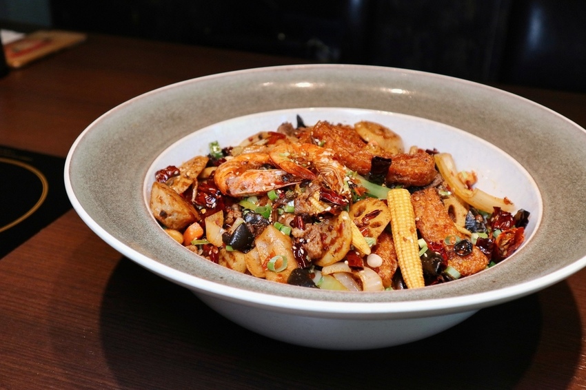 一品言巴渝特色餐館