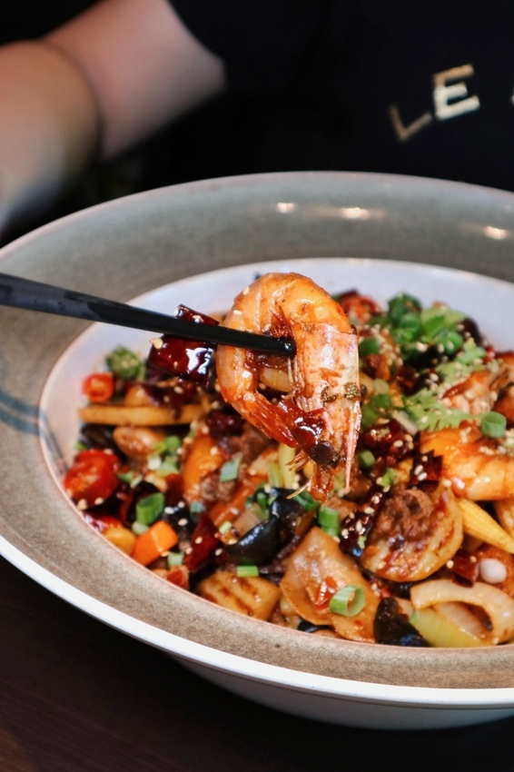 一品言巴渝特色餐館