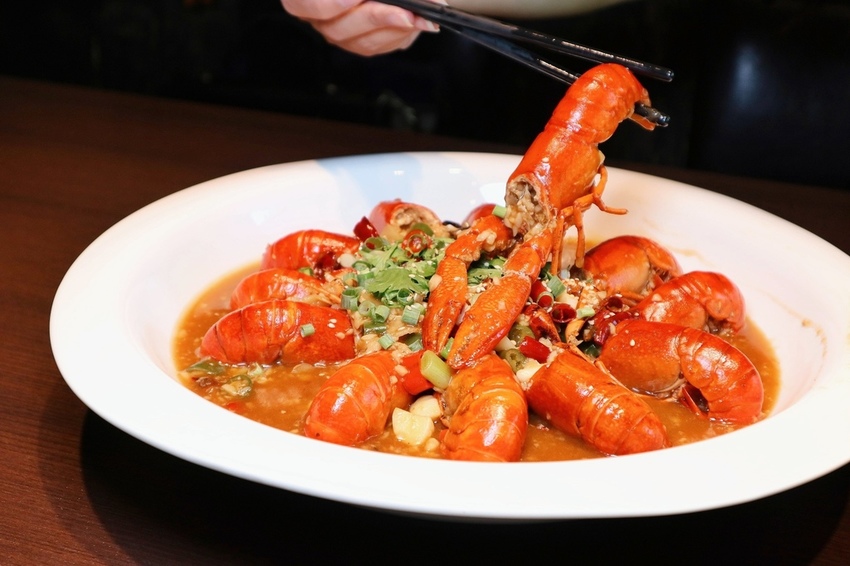 一品言巴渝特色餐館