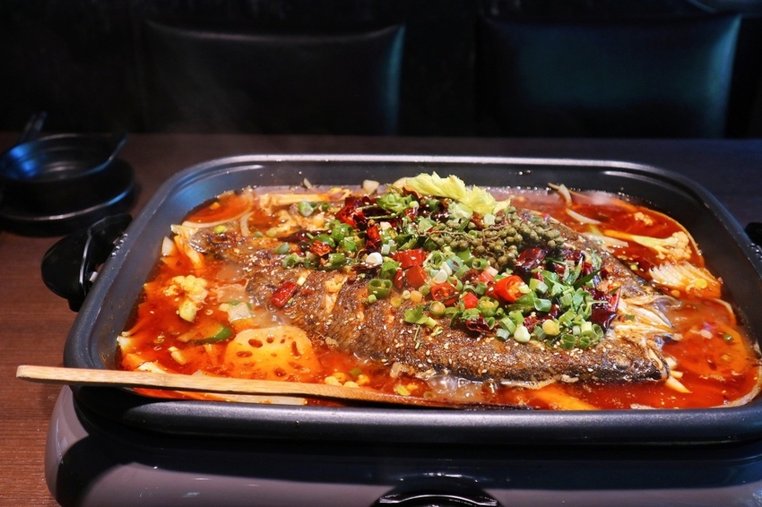 一品言巴渝特色餐館