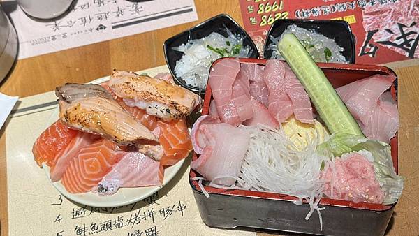 散壽司震到天靈蓋!金魚日本料理讓我吃到嘴角上揚,1000出頭 散壽司震到天靈蓋!金魚日本料理讓我吃到嘴角上揚,1000出頭