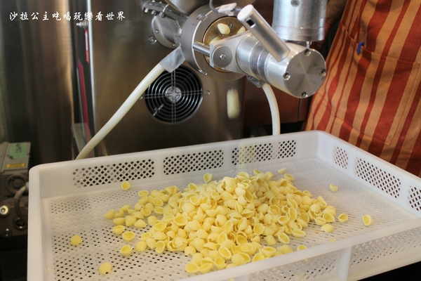 SPIGA 石壁家：來自日本東京版的義大利麵『SPIGA PASTA 石壁家』現場製麵/捷運南京復興站/華航旁