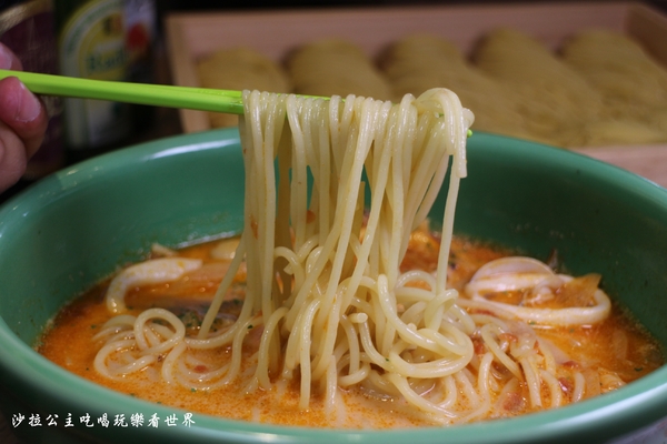 SPIGA 石壁家：來自日本東京版的義大利麵『SPIGA PASTA 石壁家』現場製麵/捷運南京復興站/華航旁