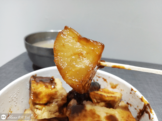 【新北三重】中島甜不辣 | 升級版銅板美食 有點小貴的精緻甜不辣 用料實在 黑色醬料特別出眾好吃