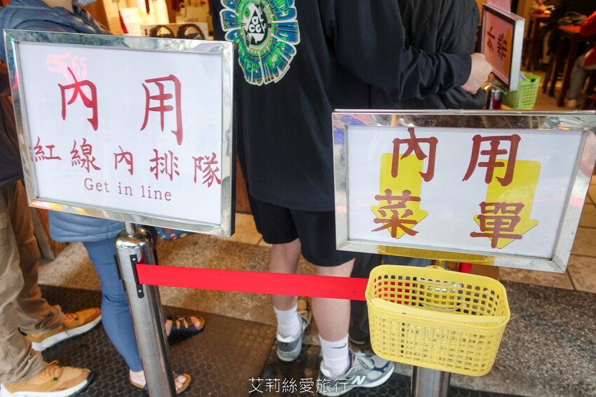 傳承60年巷子內經典美味!台北超人氣排隊魯肉飯,國宴指定國民小吃,一開店就大排大龍,晚來吃不到哦...