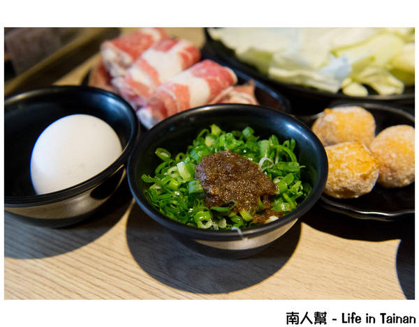 天滿橋日式洋食專賣店 新市概念店:【台南美食】投幣小火鍋|一鍋90元|白飯.麥茶.小菜吃到飽~天滿橋新市概念店