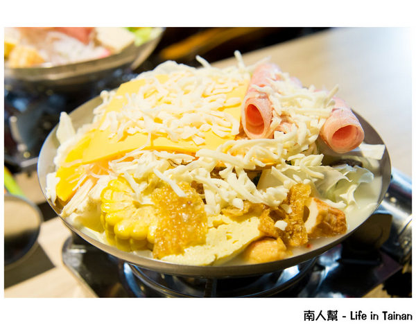 天滿橋日式洋食專賣店 新市概念店:【台南美食】投幣小火鍋|一鍋90元|白飯.麥茶.小菜吃到飽~天滿橋新市概念店